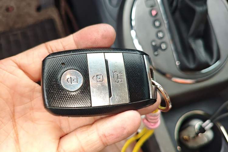 Used Kia Sportage R 2015 2.0L Automatic Two-Wheel Drive GLS Vehicle Key