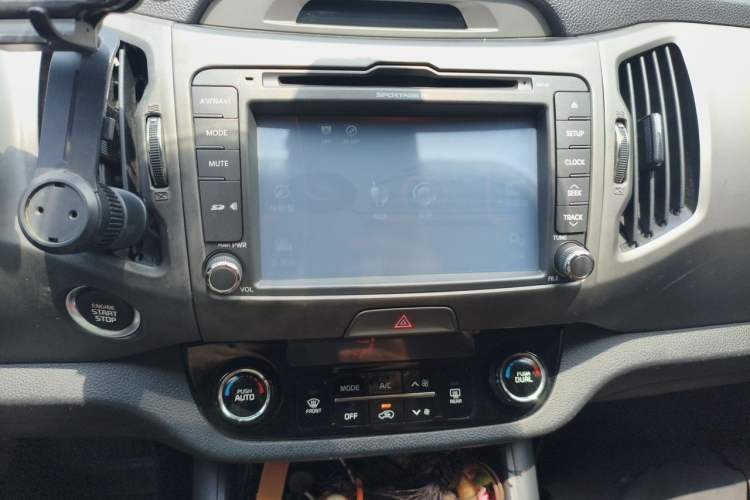 Used Kia Sportage R 2015 2.0L Automatic Two-Wheel Drive GLS Audio And AC Panel