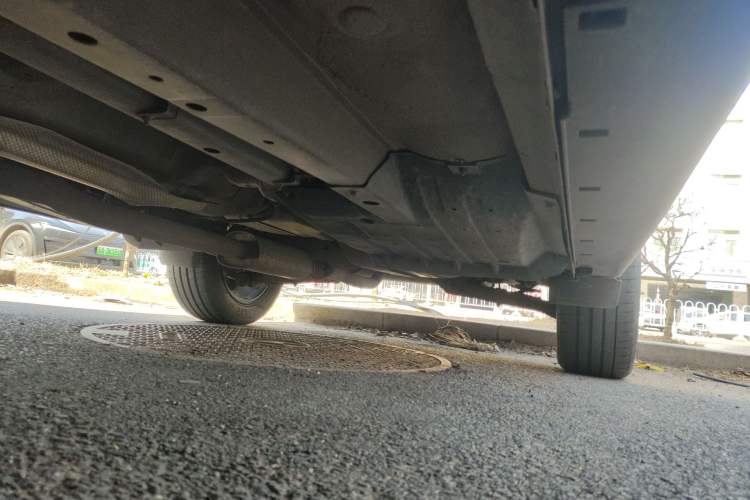 Used Kia Sportage R 2015 2.0L Automatic Two-Wheel Drive DLX Model Chassis Front Left