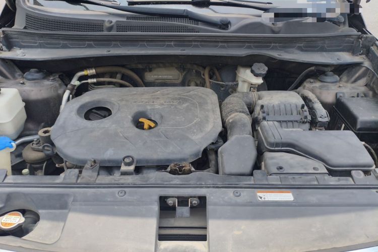 Used Kia Sportage R 2015 2.0L Automatic Two-Wheel Drive GLS Engine Bay