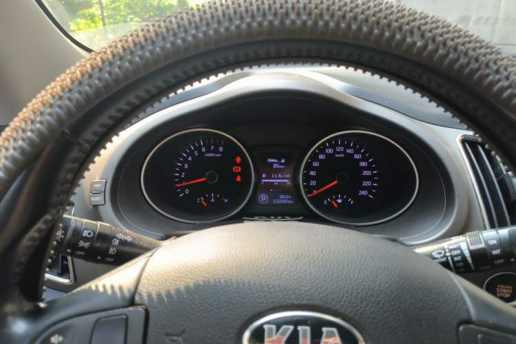 Used Kia Sportage R 2015 2.0L Automatic Two-Wheel Drive DLX Model Instrument Cluster