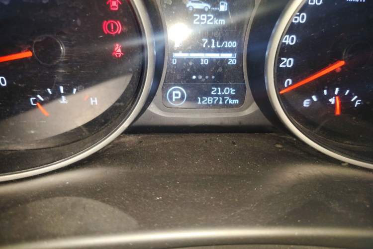 Used Kia Sportage R 2015 2.0L Automatic Two-Wheel Drive GL Odometer Close Up