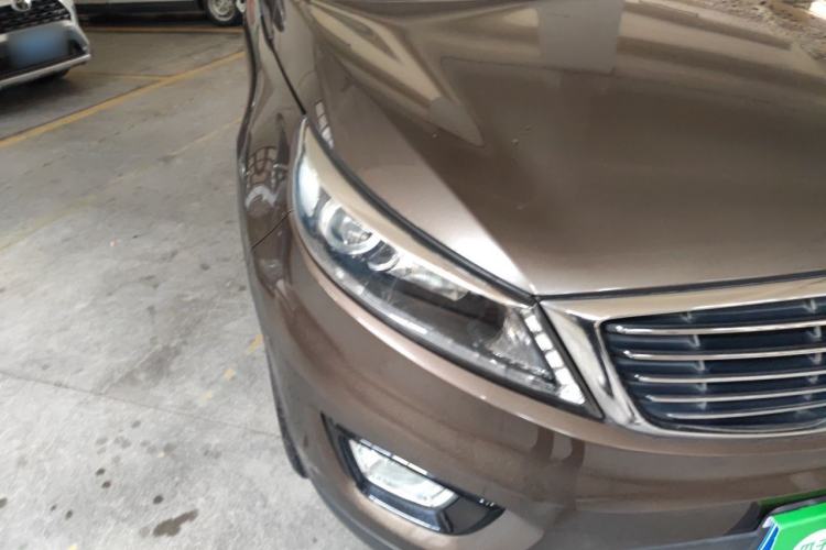 Used Kia Sportage R 2015 2.0L Automatic Two-Wheel Drive DLX Model Right Front Headlight