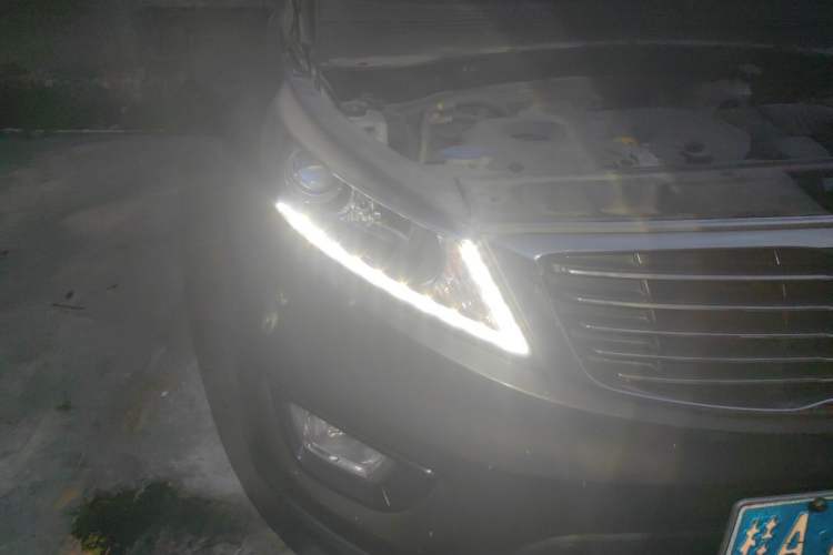 Used Kia Sportage R 2015 2.0L Automatic Two-Wheel Drive GLS Right Front Headlight