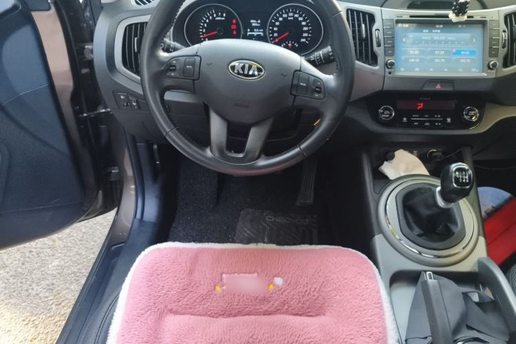 Used Kia Sportage R 2015 2.0L Manual Two-Wheel Drive GLS Trim Steering Wheel