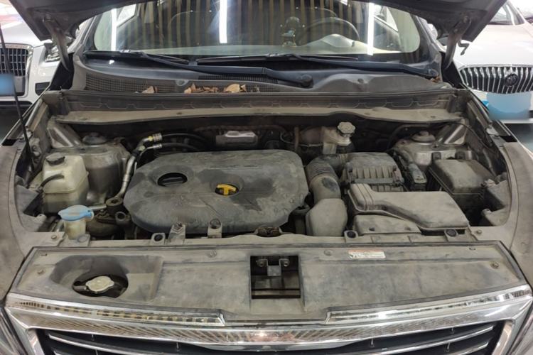 Used Kia Sportage R 2015 2.0L Automatic Two-Wheel Drive GLS Engine Bay