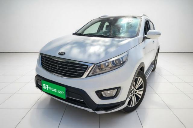 Kia Sportage R 2015 2.0L Automatic Two-Wheel Drive DLX Model usata