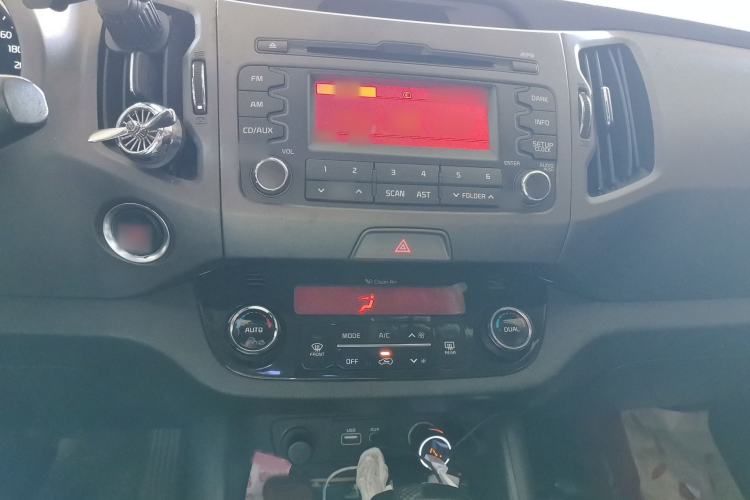 Used Kia Sportage R 2015 2.0L Automatic Two-Wheel Drive DLX Model Audio And AC Panel