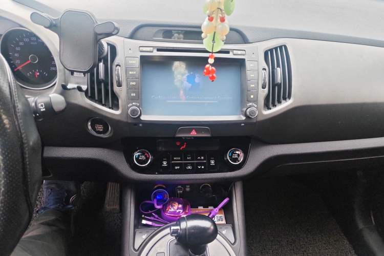 Used Kia Sportage R 2015 2.0L Automatic Two-Wheel Drive DLX Model Audio And AC Panel