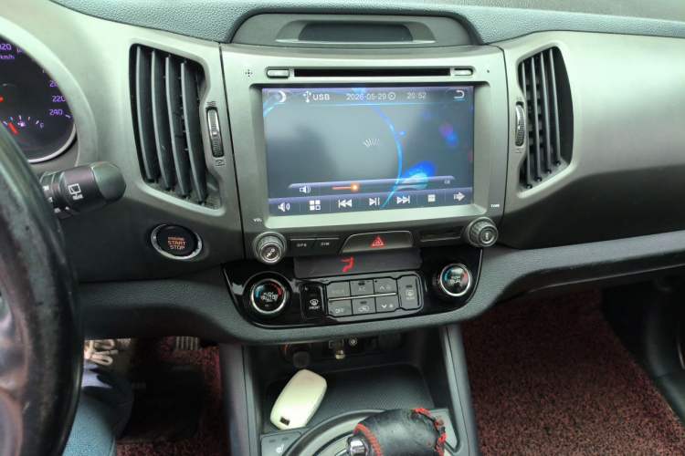 Used Kia Sportage R 2015 2.0L Automatic 2WD Premium Edition Audio And AC Panel