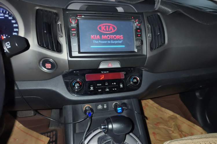 Used Kia Sportage R 2015 2.0L Automatic Two-Wheel Drive GLS Audio And AC Panel