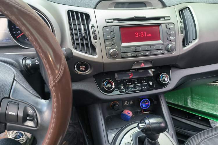 Used Kia Sportage R 2015 2.0L Automatic Two-Wheel Drive DLX Model Audio And AC Panel