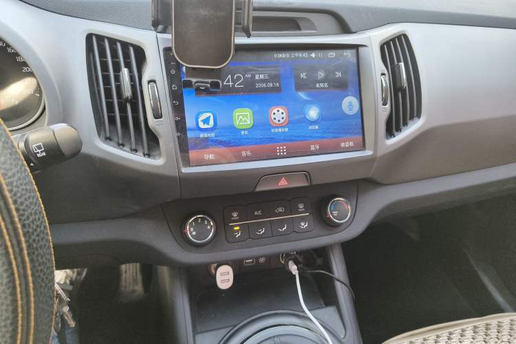 Used Kia Sportage R 2015 2.0L Manual Two-Wheel Drive GL Model Audio And AC Panel
