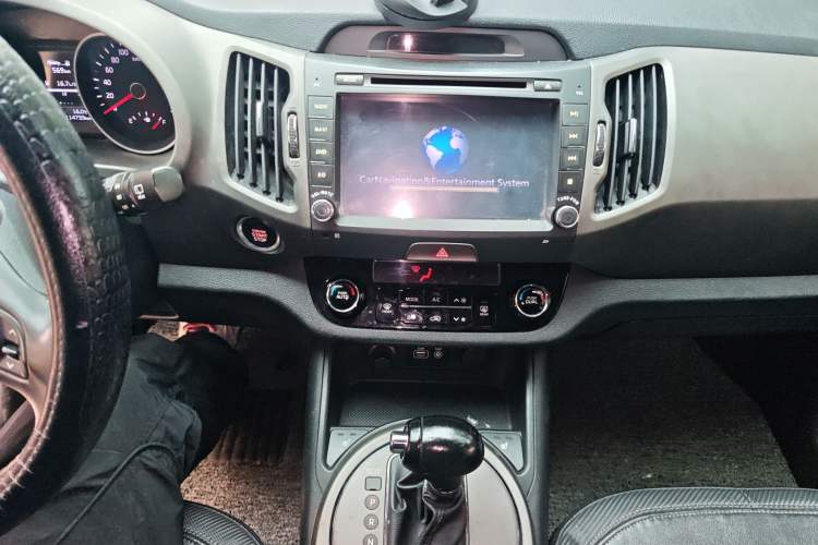 Used Kia Sportage R 2015 2.0L Automatic Two-Wheel Drive DLX Model Audio And AC Panel
