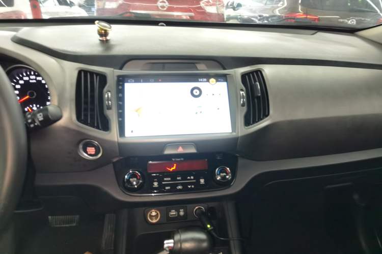 Used Kia Sportage R 2015 2.0L Automatic Two-Wheel Drive DLX Model Audio And AC Panel