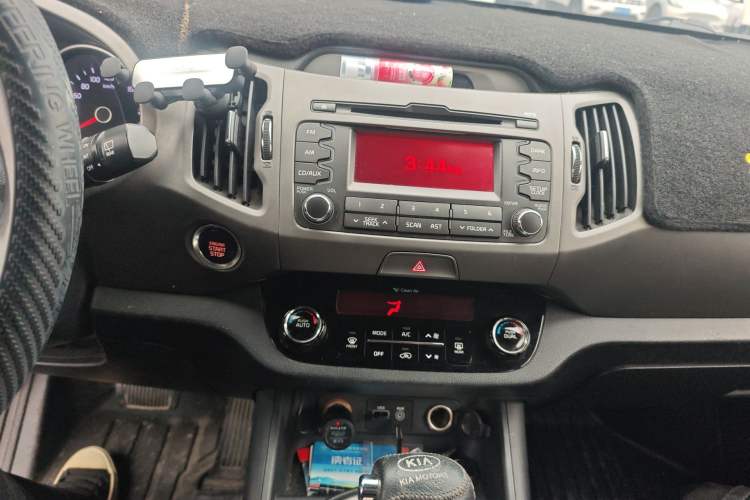 Used Kia Sportage R 2015 2.0L Automatic Two-Wheel Drive GLS Audio And AC Panel
