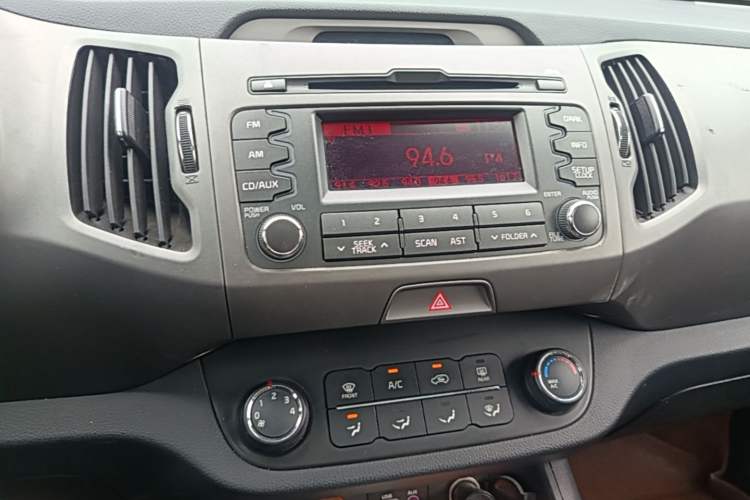 Used Kia Sportage R 2015 2.0L Automatic Two-Wheel Drive GL Audio And AC Panel