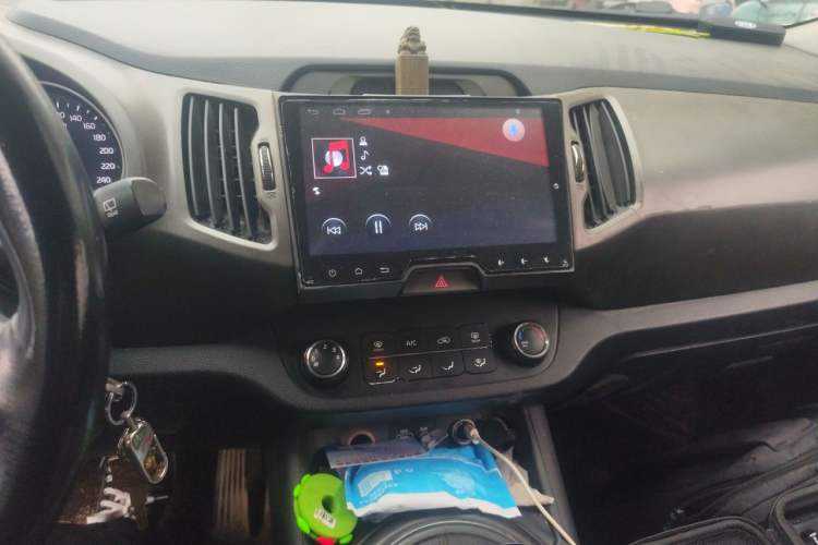 Used Kia Sportage R 2015 2.0L Manual Two-Wheel Drive GL Model Audio And AC Panel