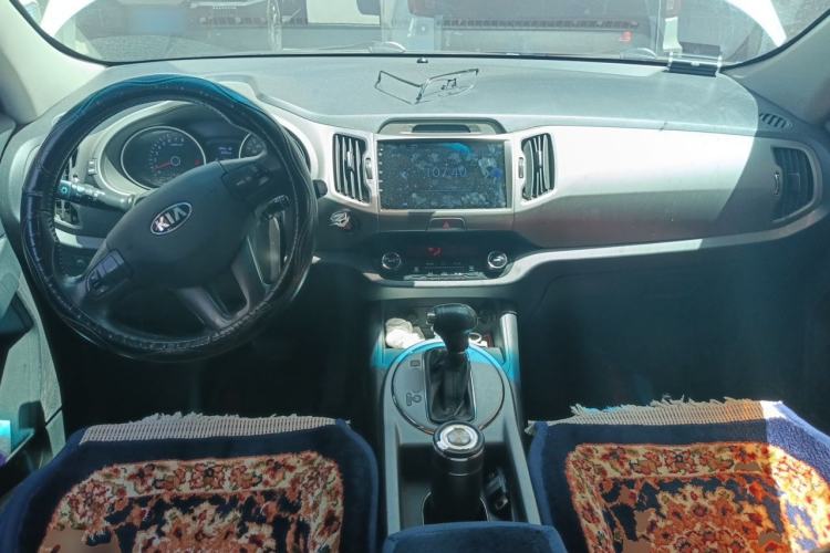 Used Kia Sportage R 2015 2.0L Automatic Two-Wheel Drive GLS Center Console