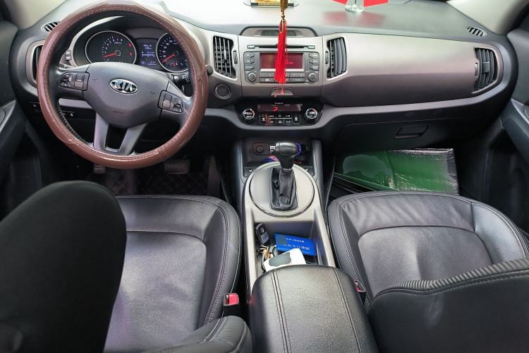 Used Kia Sportage R 2015 2.0L Automatic Two-Wheel Drive DLX Model Center Console