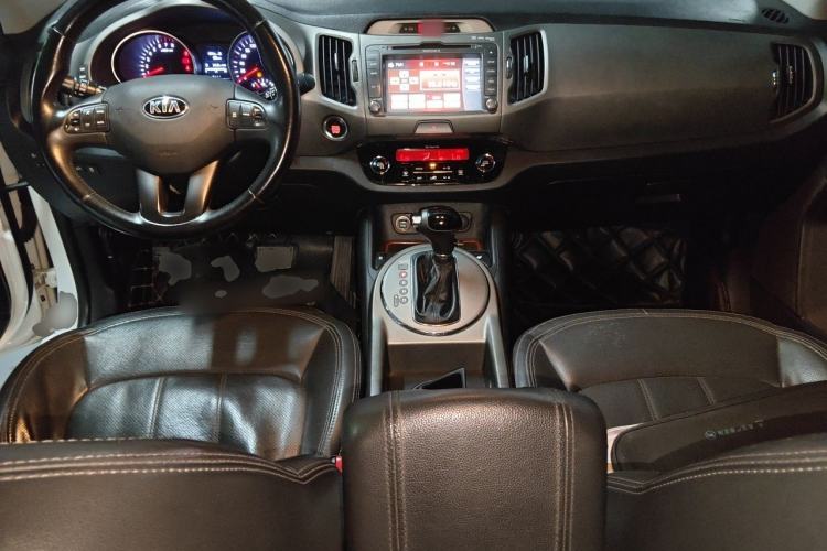 Used Kia Sportage R 2015 2.0L Automatic 2WD Premium Edition Center Console