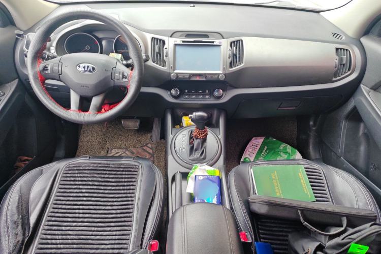 Used Kia Sportage R 2015 2.0L Automatic Two-Wheel Drive GL Center Console