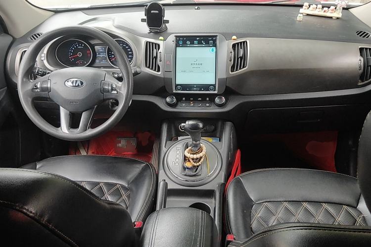 Used Kia Sportage R 2015 2.0L Automatic Two-Wheel Drive GL Center Console