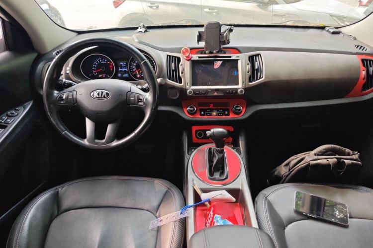 Used Kia Sportage R 2015 2.0L Automatic Two-Wheel Drive DLX Model Center Console