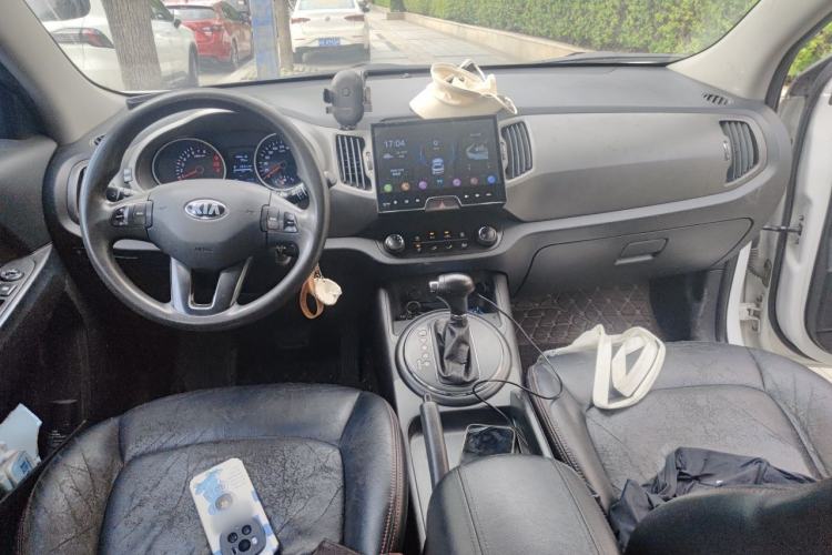 Used Kia Sportage R 2015 2.0L Automatic Two-Wheel Drive GL Center Console