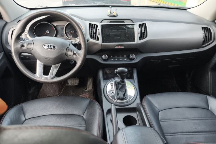 Used Kia Sportage R 2015 2.0L Automatic Two-Wheel Drive GL Center Console