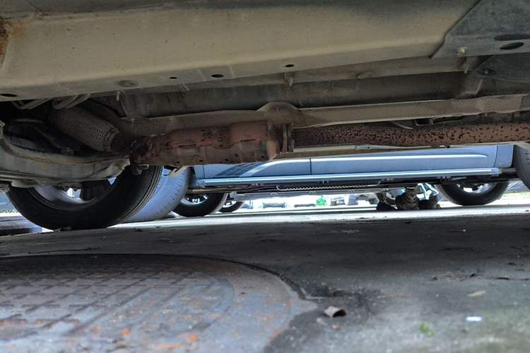 Used Kia Sportage R 2015 2.0L Automatic Two-Wheel Drive DLX Model Chassis Front Left