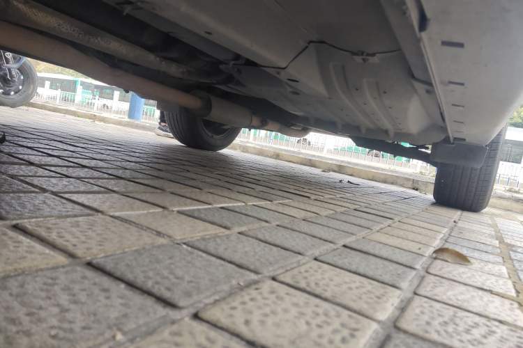 Used Kia Sportage R 2015 2.0L Automatic Two-Wheel Drive DLX Model Chassis Front Left