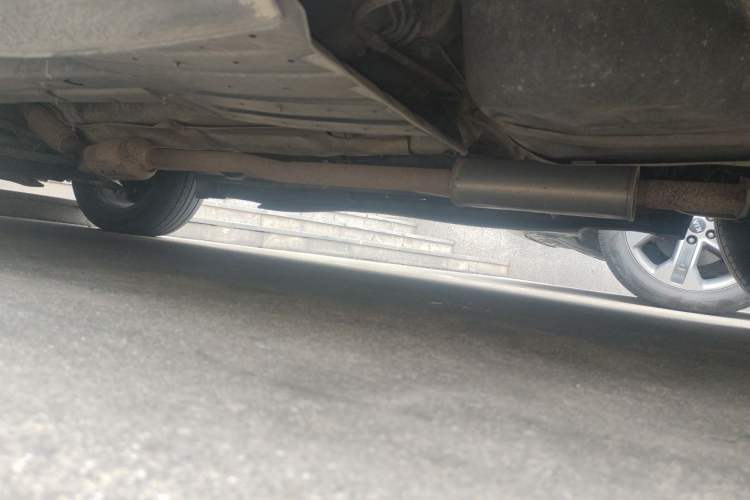 Used Kia Sportage R 2015 2.0L Automatic Two-Wheel Drive DLX Model Chassis Front Right