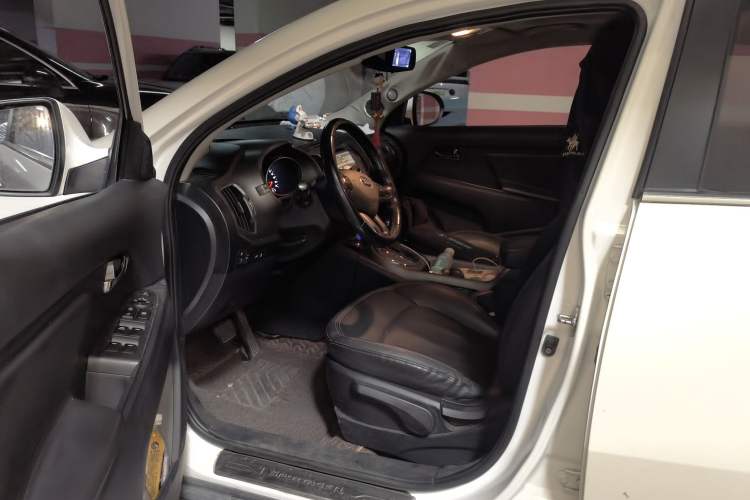 Used Kia Sportage R 2015 2.0L Automatic Two-Wheel Drive GLS Driver Seat