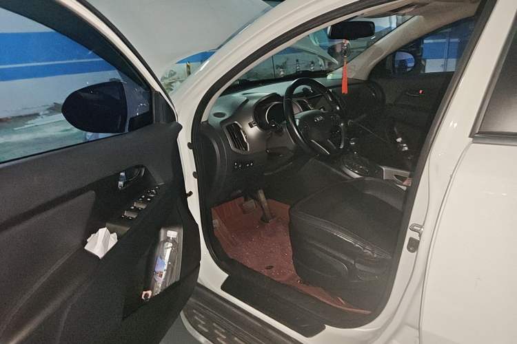 Used Kia Sportage R 2015 2.0L Automatic Two-Wheel Drive GLS Driver Seat