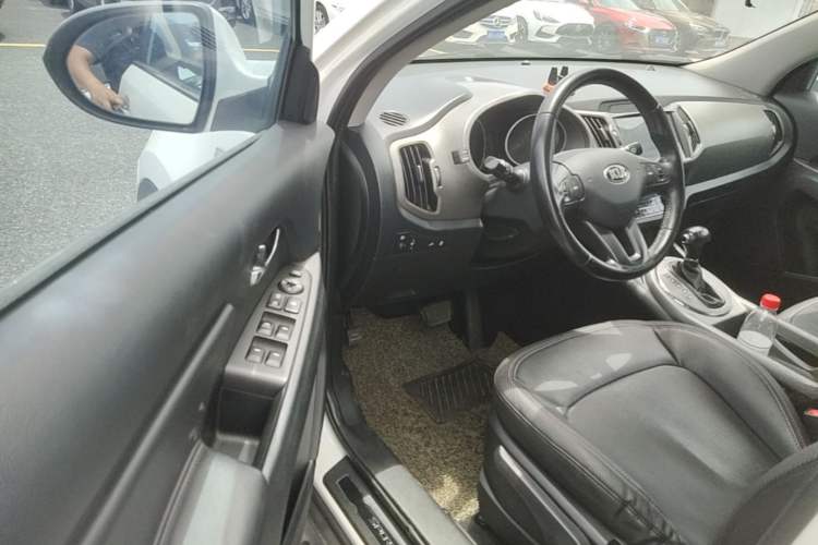 Used Kia Sportage R 2015 2.0L Automatic Two-Wheel Drive GLS Driver Seat