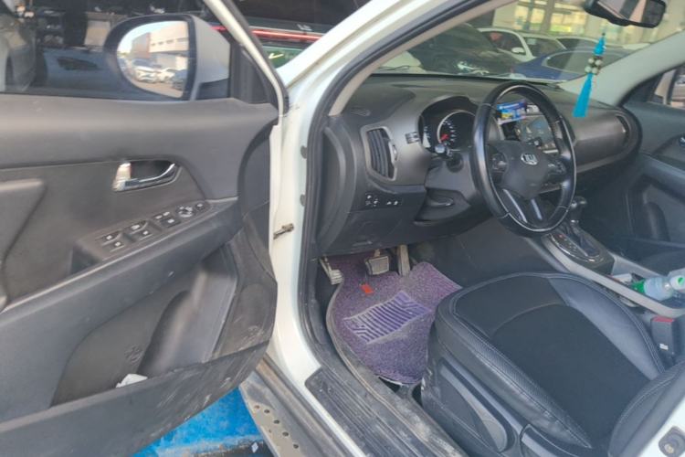 Used Kia Sportage R 2015 2.0L Automatic Two-Wheel Drive DLX Model Driver Seat