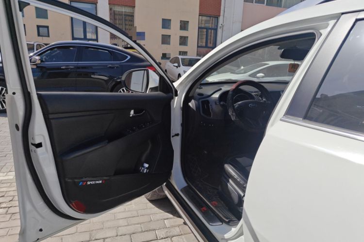 Used Kia Sportage R 2015 2.0L Automatic 2WD Premium Edition Driver Seat