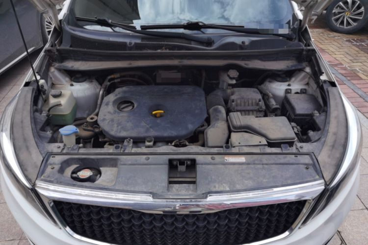 Used Kia Sportage R 2015 2.0L Manual Two-Wheel Drive GL Model Engine Bay