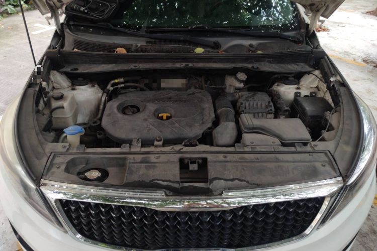 Used Kia Sportage R 2015 2.0L Manual Two-Wheel Drive GL Model Engine Bay