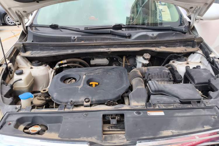 Used Kia Sportage R 2015 2.0L Automatic Two-Wheel Drive GL Engine Bay