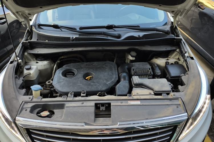 Used Kia Sportage R 2015 2.0L Automatic Two-Wheel Drive DLX Model Engine Bay