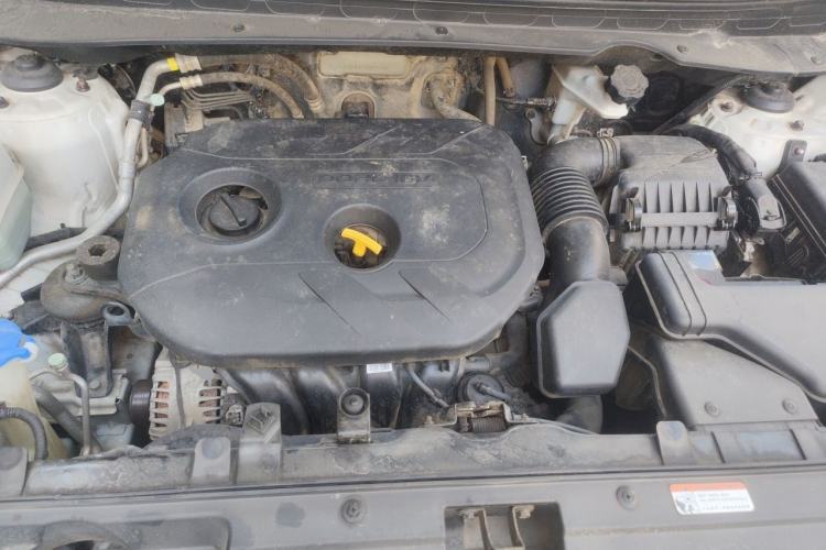 Used Kia Sportage R 2015 2.0L Automatic Two-Wheel Drive DLX Model Engine Bay