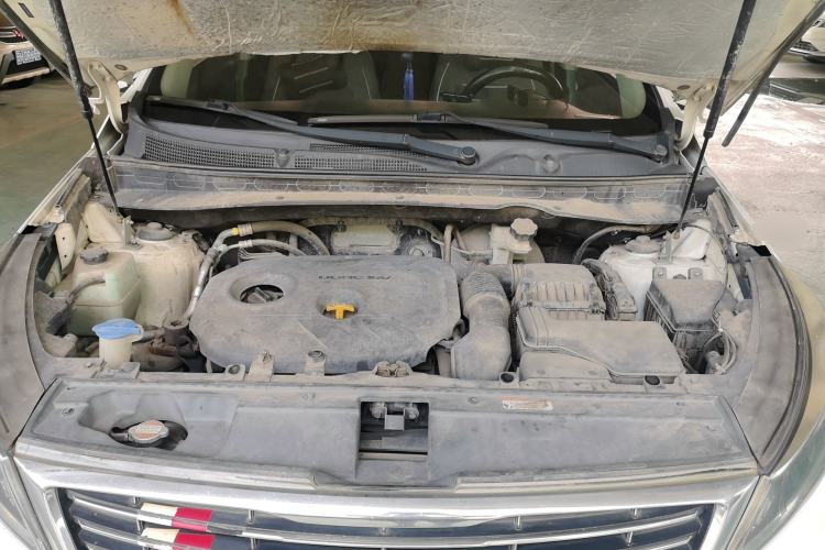 Used Kia Sportage R 2015 2.0L Automatic Two-Wheel Drive DLX Model Engine Bay