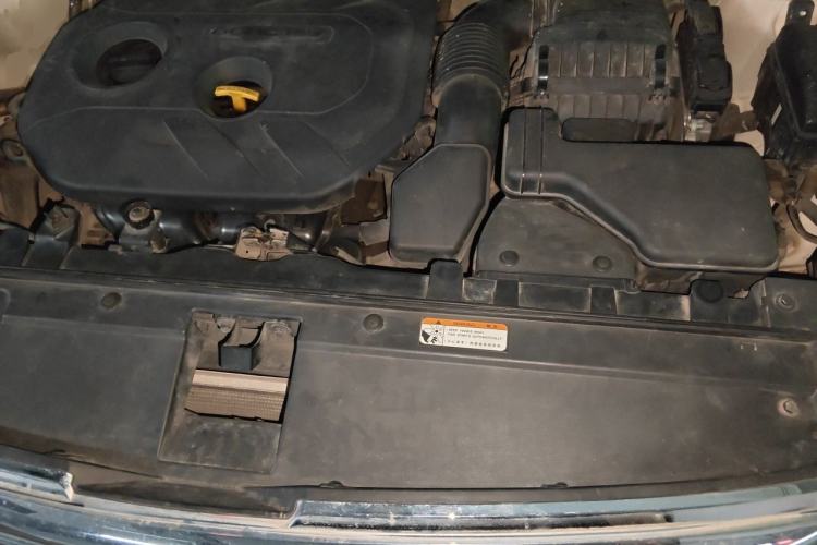 Used Kia Sportage R 2015 2.0L Automatic 2WD Premium Edition Engine Bay
