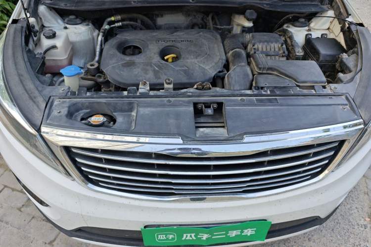 Used Kia Sportage R 2015 2.0L Automatic Two-Wheel Drive DLX Model Engine Bay