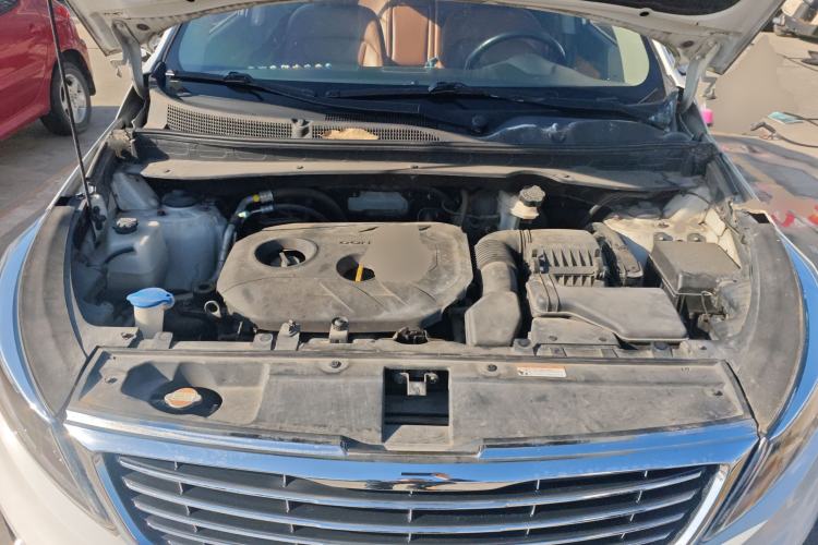 Used Kia Sportage R 2015 2.0L Automatic Two-Wheel Drive GLS Engine Bay