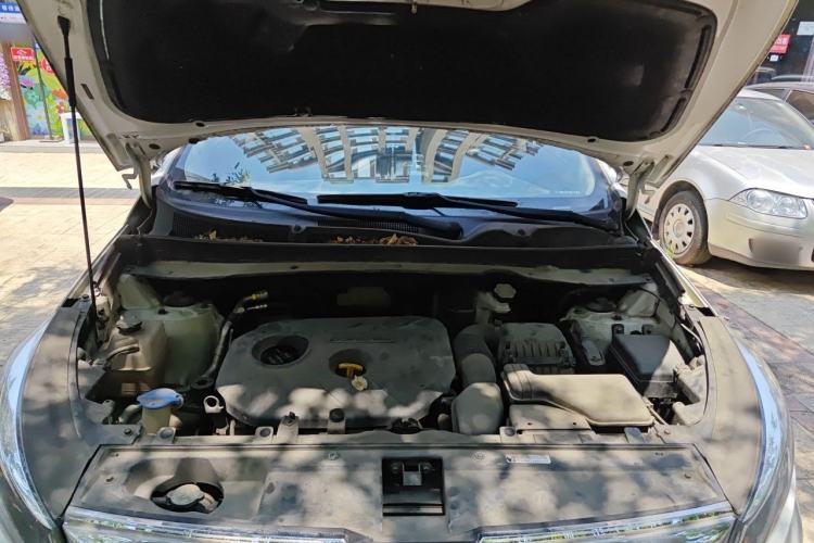 Used Kia Sportage R 2015 2.0L Automatic Two-Wheel Drive DLX Model Engine Bay