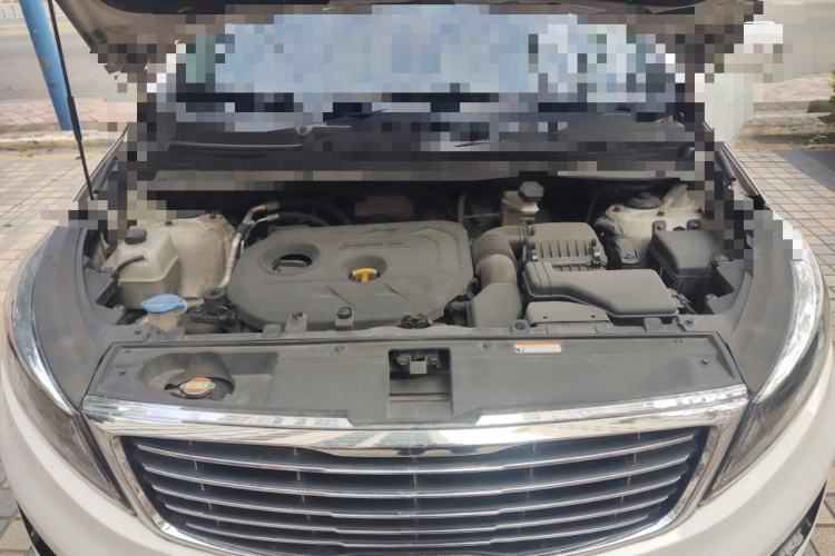 Used Kia Sportage R 2015 2.0L Automatic Two-Wheel Drive DLX Model Engine Bay