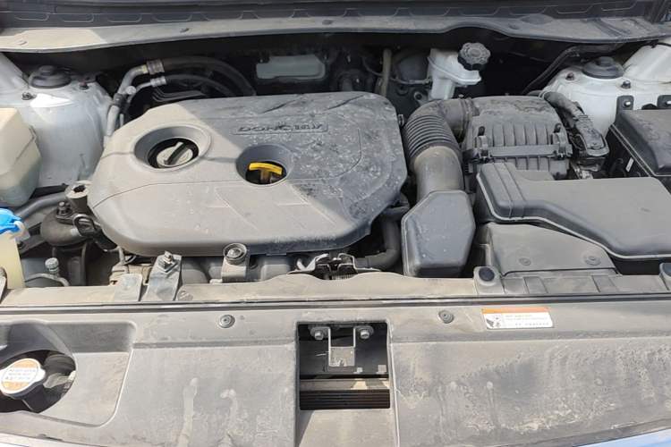 Used Kia Sportage R 2015 2.0L Automatic Two-Wheel Drive GL Engine Bay